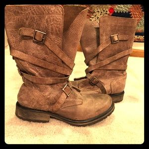 Steve Madden booties style bandit